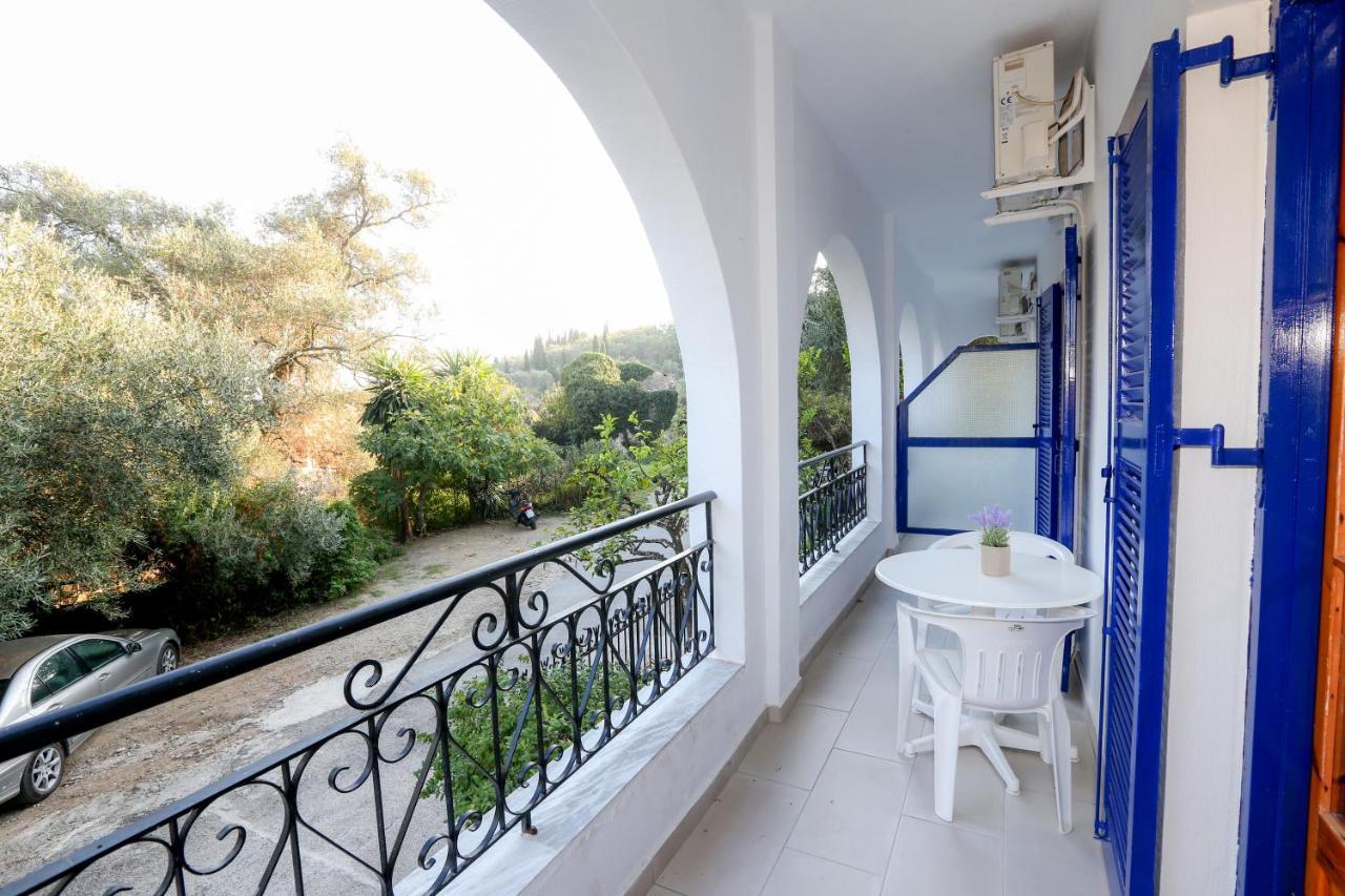 Athina Apartments Kato Korakiana Exterior photo